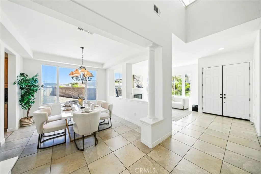 21 Via Palmieki Court, Lake Elsinore, California 92532 home-pic-10